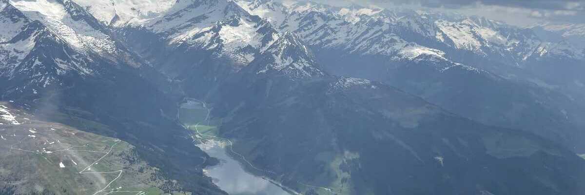 Flugwegposition um 12:28:57: Aufgenommen in der Nähe von Gemeinde Wald im Pinzgau, 5742 Wald im Pinzgau, Österreich in 2795 Meter